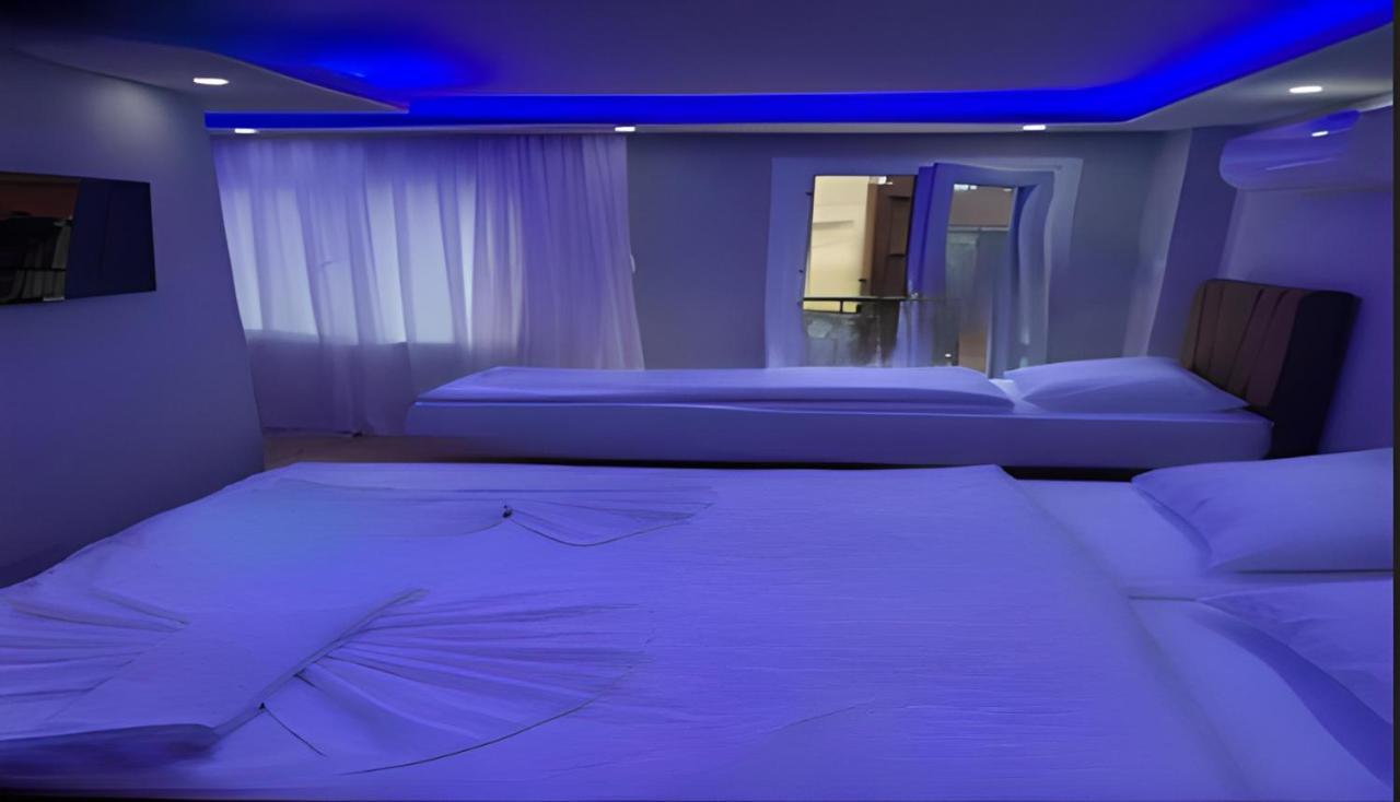 Blue Royal Hotel Истанбул Екстериор снимка